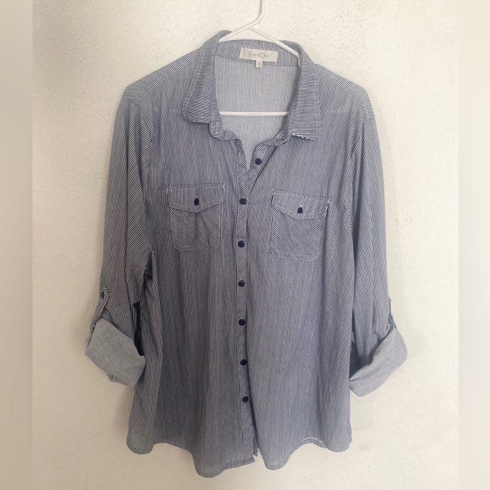 Eden & Olivia 3X Blue White Striped Button Front Roll Tab Top